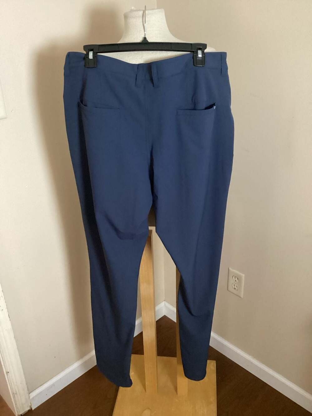TravisMathew Open to Close Performance Golf Pants Navy Blue Size 35 - Thumbnail 3