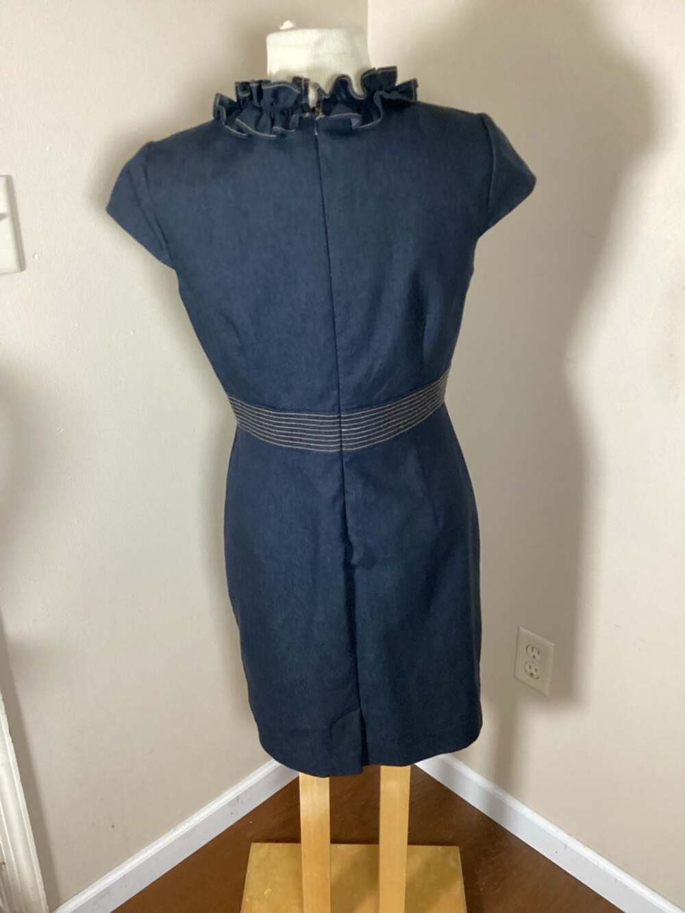 Sandra Darren Denim Sheath Dress with Ruffled V-Neck and Striped Waist - Thumbnail 2