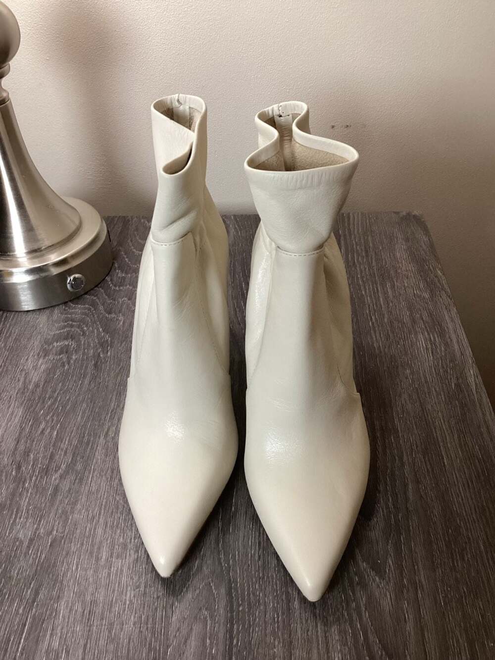 Vince Camuto Sarinda White Leather Pointed Toe Ankle Boots - Thumbnail 7