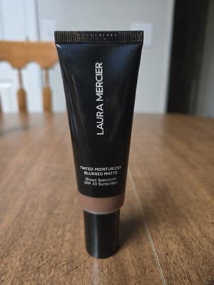 Laura Mercier SPF 30 Tinted Moisturizer Blurred Matte 1.5 Oz - 6C BRUNETTE