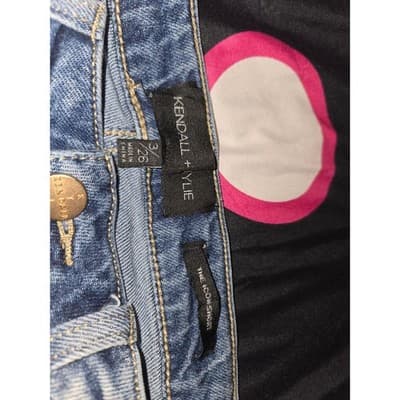 Kendall + Kylie Denim Shorts- The Icon Collection Size 3/26 - Thumbnail 3