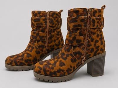 Mudd Y2K Buckle Ankle Combat Heel Boot Leopard Print Women’s Size 6 - Thumbnail 5