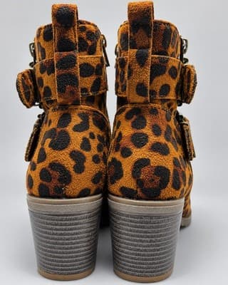 Mudd Y2K Buckle Ankle Combat Heel Boot Leopard Print Women’s Size 6 - Thumbnail 8