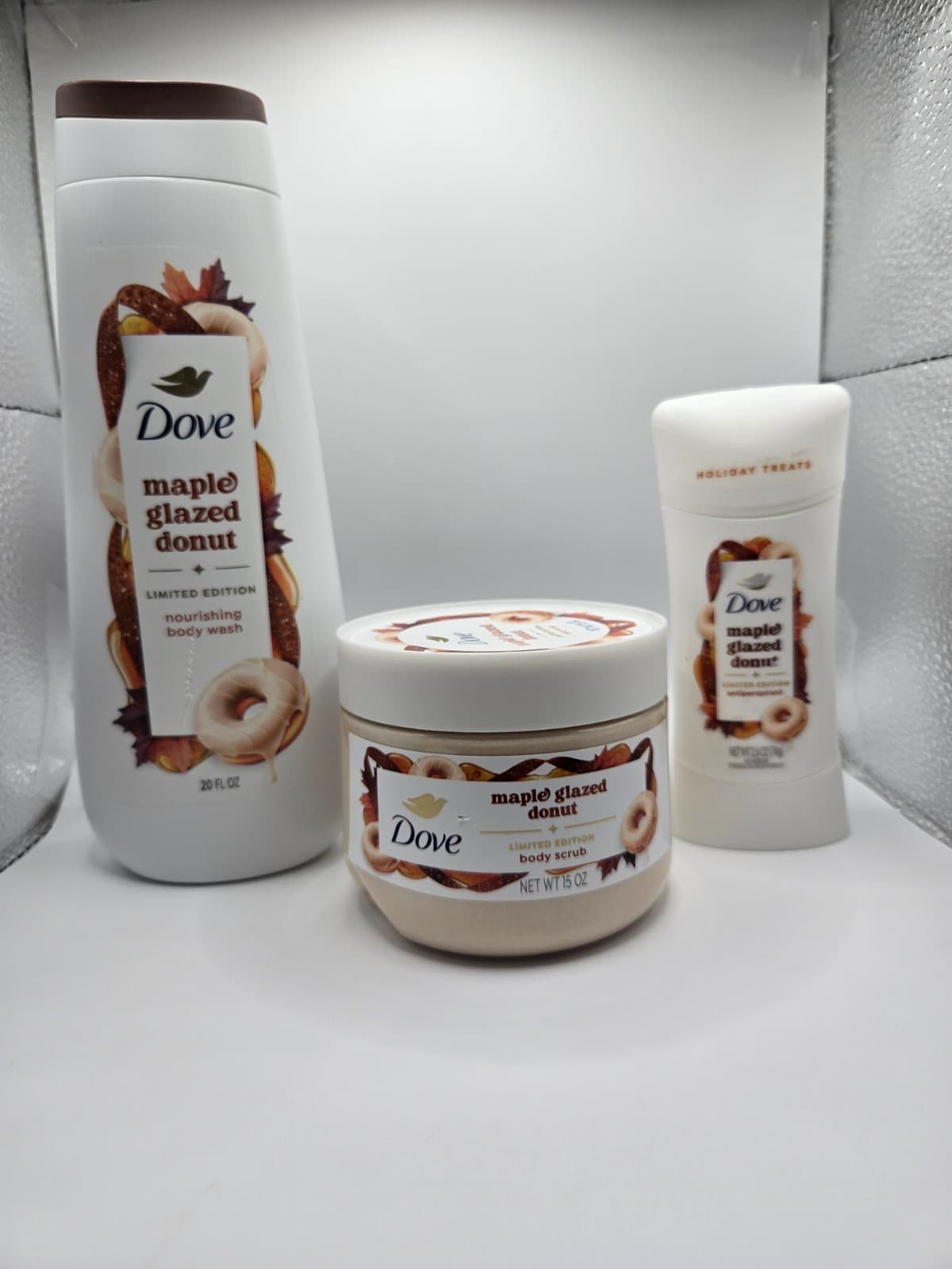 3pk Dove Limited Edition Holiday Treats Maple Glazed Donut Body Care Set