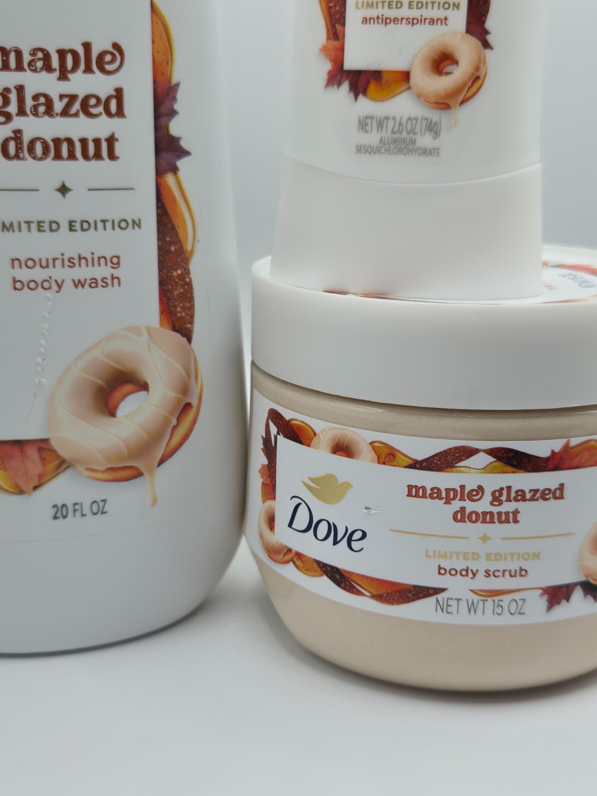 3pk Dove Limited Edition Holiday Treats Maple Glazed Donut Body Care Set - Thumbnail 2