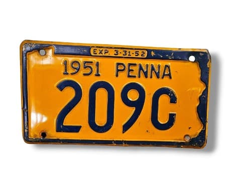 1951 Pennsylvania passenger license plate in very good original condition 209 C