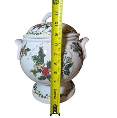 Portmeirion - The Holly and The Ivy - Tureen & Lid w/Ladle - Britain - Rare NICE - Thumbnail 4