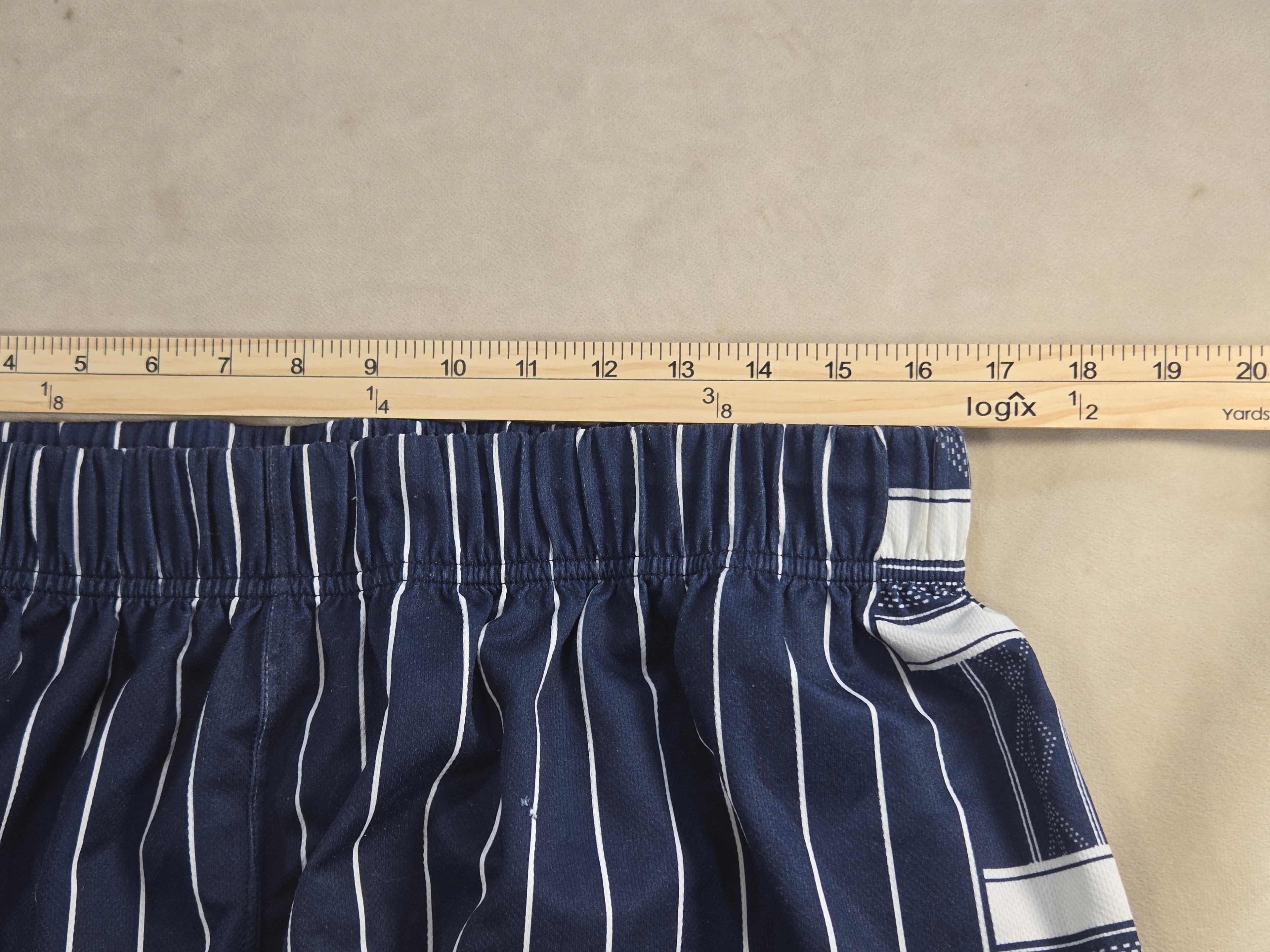 Vintage 90s Nike Team Georgetown Hoyas Athletic Shorts Men's XL Made in USA - Thumbnail 5