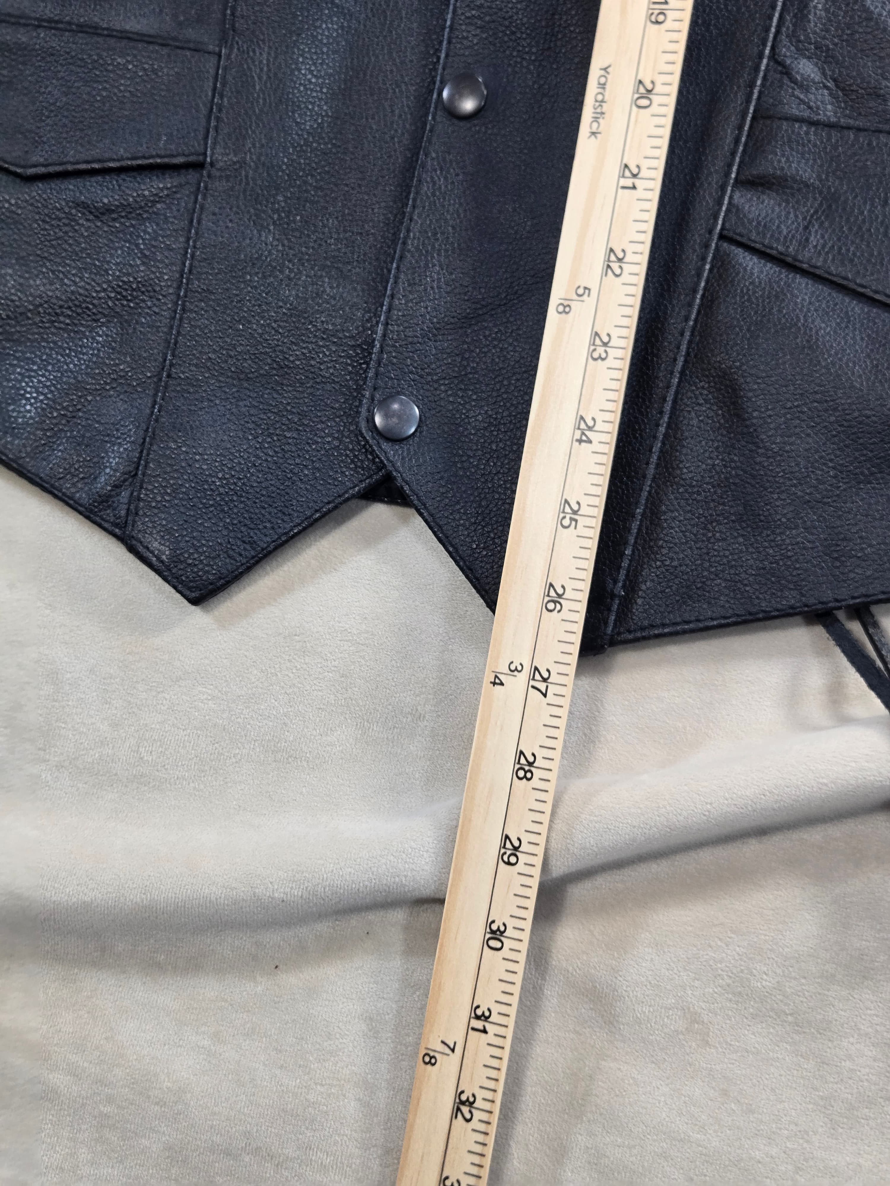 Vintage Xelement Leather Native American Chief Motorcycle Vest M CCW Pockets - Thumbnail 6