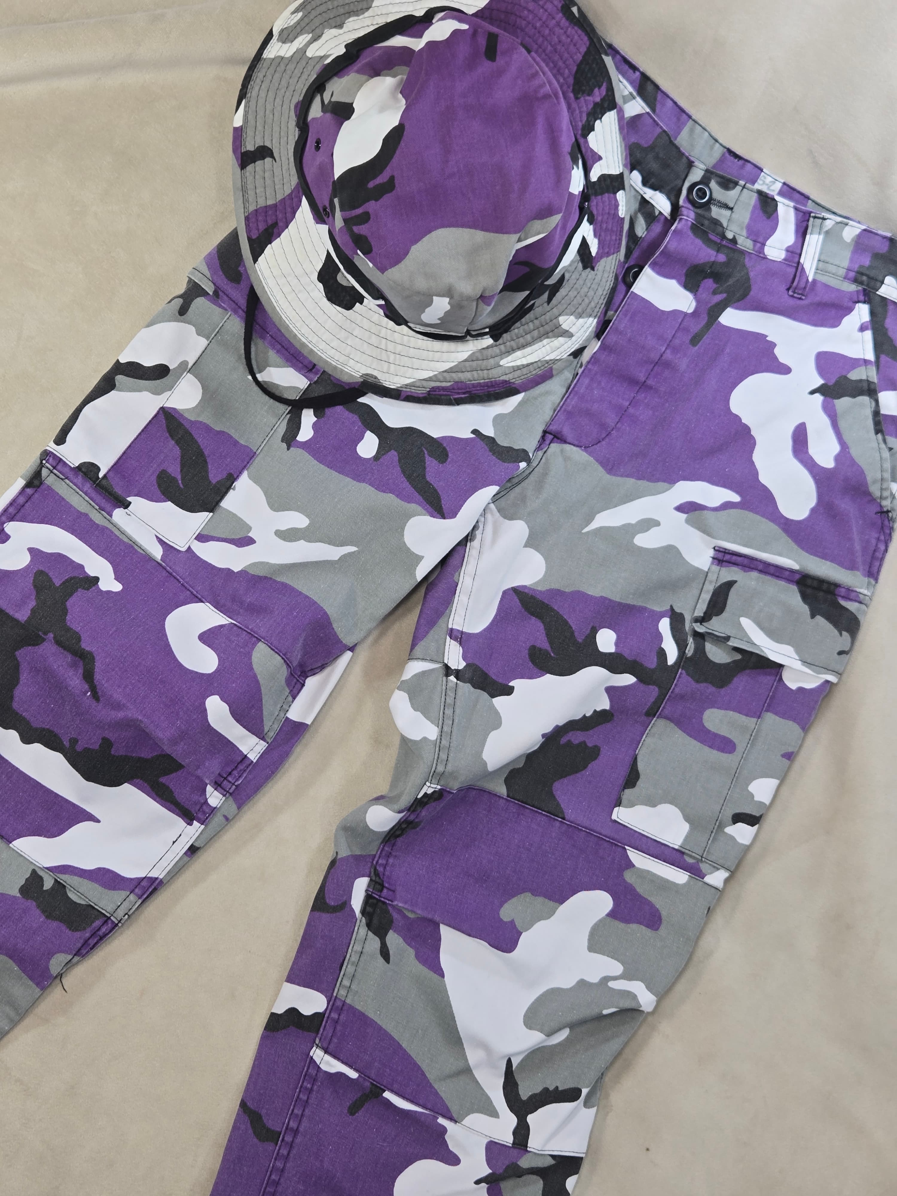Vintage Purple Camo Matching Set: Cargo Pants & Bucket Hat Y2K Streetwear - Thumbnail 10