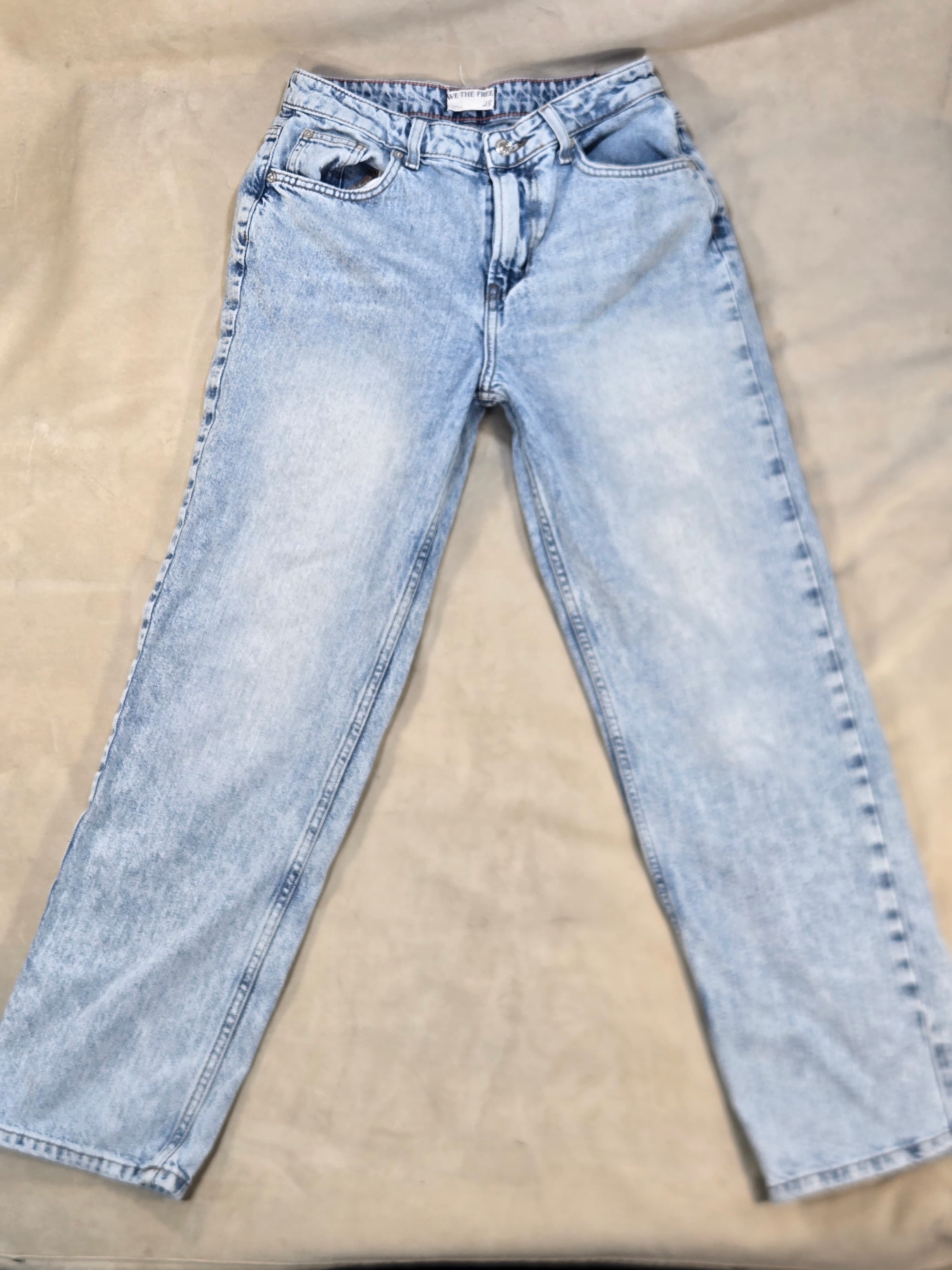 Urban Outfitters Light Wash Denim Jeans 100% Cotton - Thumbnail 2