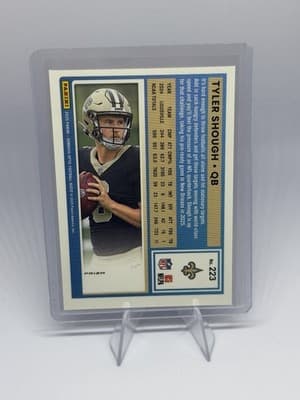 2025 Panini Donruss Optic Tyler Shough Saints #223 Green Hyper Prizm Rated Rook… - Thumbnail 2