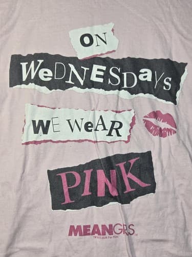 On Wednesdays We Wear Pink Graphic T-Shirt Women's Size M Mean Girls Quote #G97g - Thumbnail 5