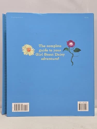 Daisy Girl Scouts Binder The Girl’s Guide to Girl Scouting Children’s Book - Thumbnail 2