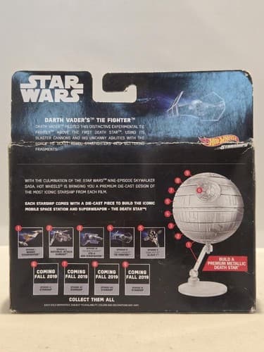 Star Wars Darth Vader’s TIE Advanced x1 Starfighter – Play & Display - Thumbnail 2