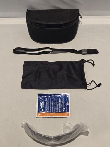 Uvex Genesis / XC Accessories Lot – Hard Case + Lanyard + Pouch + Cloth#j99J