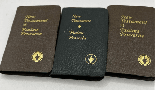 Lot of 3 Pocket Size Bibles New Testament Psalms Proverbs Leatherette #L43lA