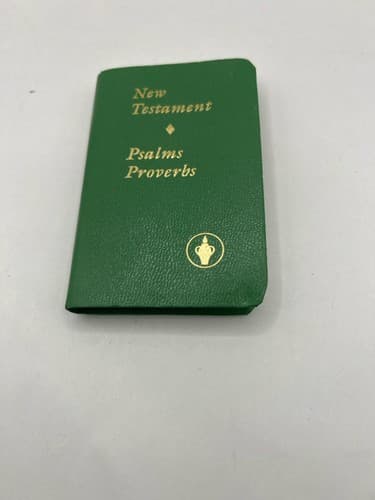 Lot of 3 Pocket Size Bibles New Testament Psalms Proverbs Leatherette #L43lB - Thumbnail 3