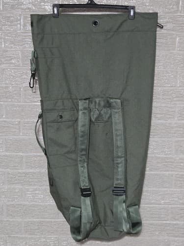USGI OD Green Duffel Bag Nylon, Backpack Straps, NSN 8465-01-117-8699 #J52j - Thumbnail 2