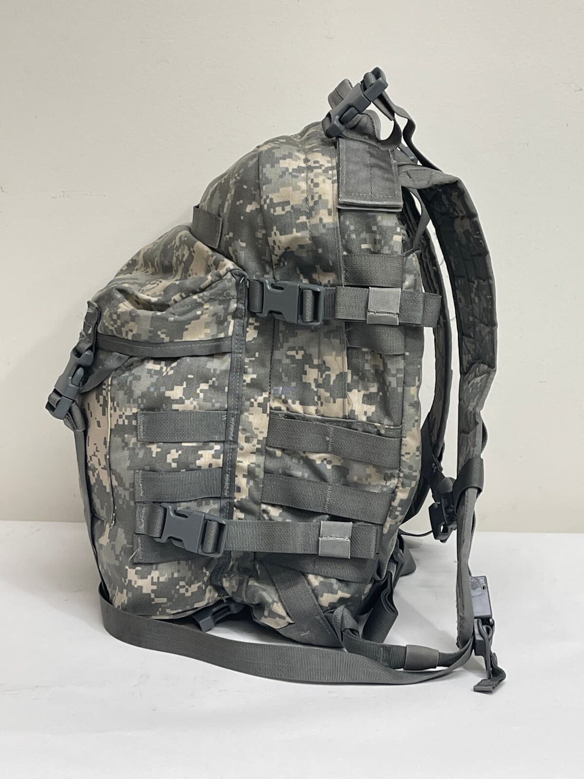ACU MOLLE II ASSAULT PACK W/STIFFENER BACKPACK #G31g - Thumbnail 4