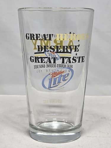 Vintage U.S. Army Miller Lite Beer Glass 14oz Heavy Base Military Pride Ad #T69t