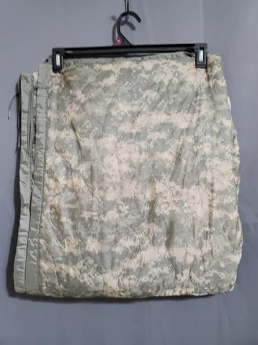 US Military Army ACU Poncho Liner Woobie Blanket #83s - Thumbnail 2