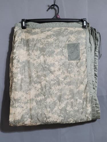 US Military Army ACU Poncho Liner Woobie Blanket #83s