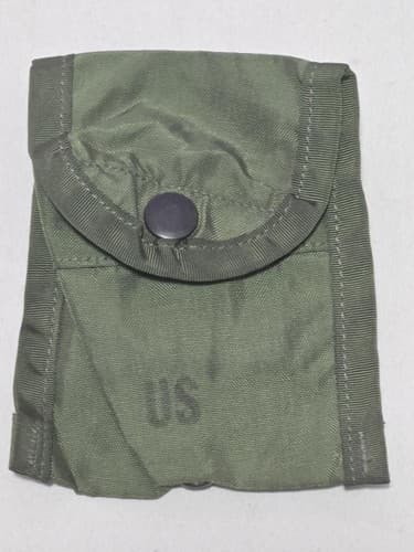 US Military OD Green First Aid/Compass Pouch NSN: 8465-00-935-6814 #D43d