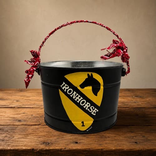 US Army 1st Cavalry Division Metal Bucket Decor Fort Hood TX Iron Horse #G101