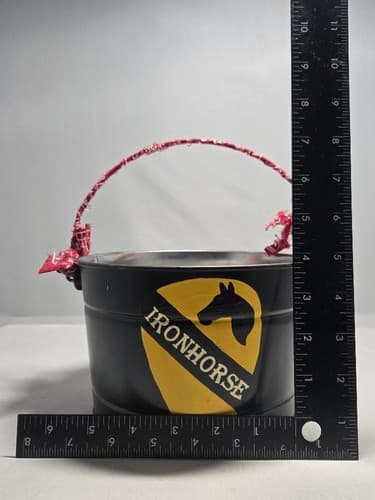 US Army 1st Cavalry Division Metal Bucket Decor Fort Hood TX Iron Horse #G101 - Thumbnail 9