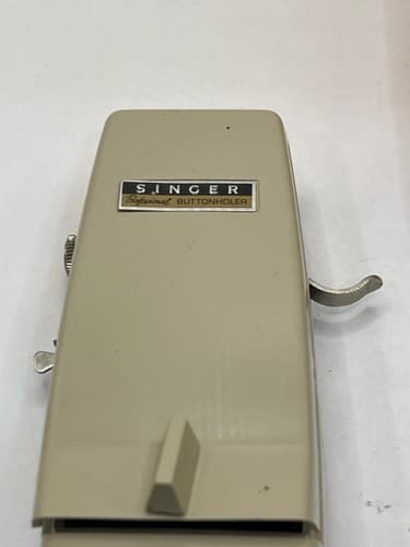 Vintage 1973 Singer Professional Buttonholer Attachment 38116 Original Box #Q48q - Thumbnail 10