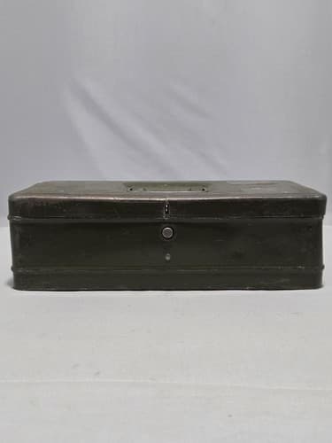 Vintage Military Metal Climax Box Heavy Duty Steel Tool Chest Green VGC #R96r