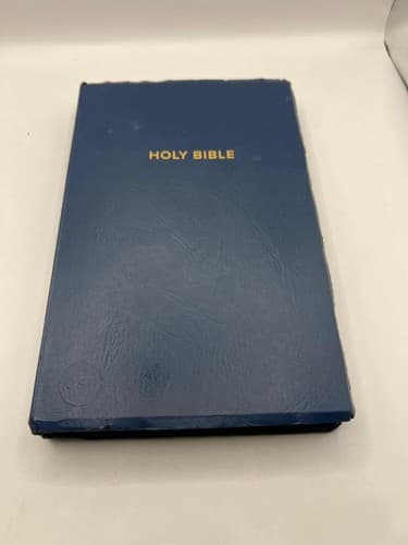Bible Lot 3 CSB Holy Bible Living Bible Paraphrased Good News Large Print - Thumbnail 2