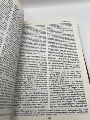 Bible Lot 3 CSB Holy Bible Living Bible Paraphrased Good News Large Print - Thumbnail 10