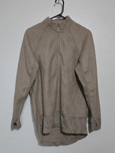Medium/Regular - SHIRT MID WEIGHT FR MOISTURE WICKING NSN:8415-01-588-1388 #L25l