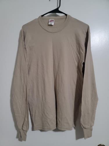 US Army BrownT-Shirt Long Sleeve Moisture Wicking Tan Medium A51a