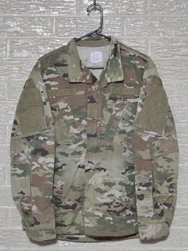 OCP Multicam Jacket Medium/Regular NSN: 8415-01-623-5528 #H58h