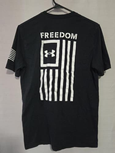 Under Armour Freedom Performance Graphic T-Shirt Men's Size Small Black #Q66q - Thumbnail 2