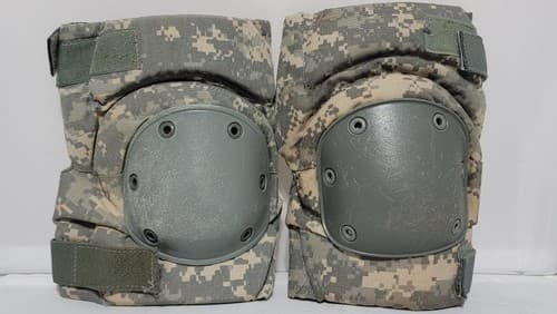 Medium - US Army Knee Pad Set ACU Digital Camo #49o
