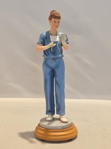 Vanmark White Caps of Caring – The Ultimate Caregiver Nurse Figurine #K52k