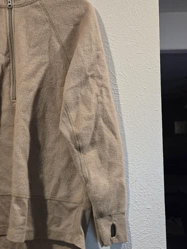 USGI Army Fire Resistant (FR) Undershirt – Medium Short, Tan/Khaki #K36k - Thumbnail 3