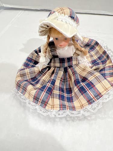 Lot 7 Vintage Mini Porcelain Dolls Victorian Fancy Friends Baby Collectibles - Thumbnail 3
