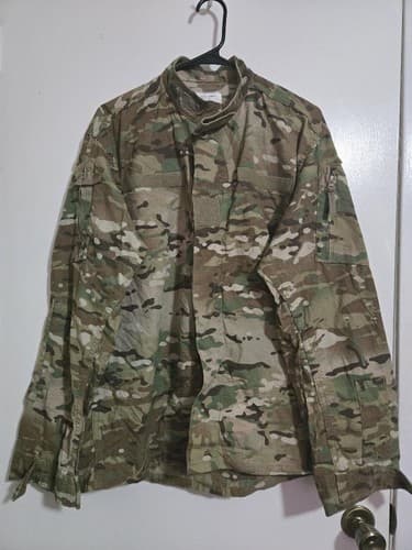 US Army OCP Scorpion W2 Multicam Combat Jacket Medium Regular NSN - Thumbnail 2