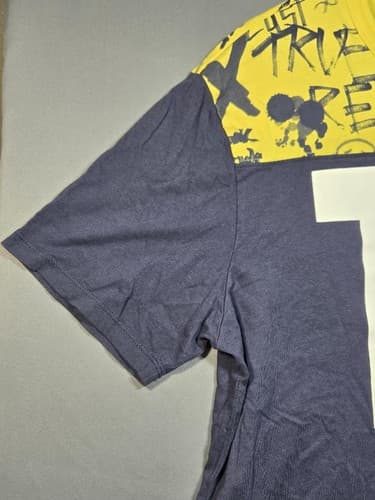True Religion Men's Graphic T-Shirt Lot of 2 Navy & Pink Sizes XL & 3XL #R54r - Thumbnail 3