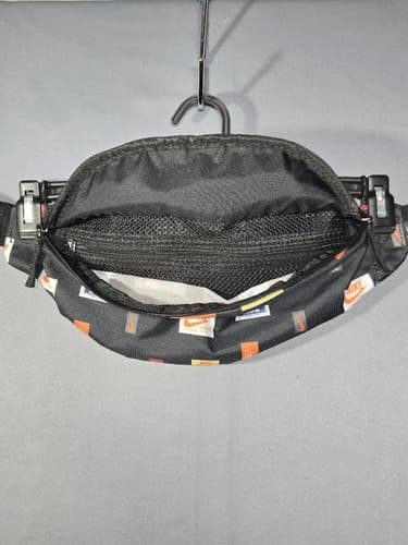 Nike Sportswear Heritage Fanny Pack + Red USA Graphic T-Shirt Men’s Size M #S91s - Thumbnail 13