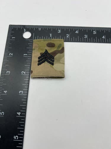 US Army SGT E-5 Rank Tab Patch Multicam OCP GORE-TEX Parka – Used - Thumbnail 4