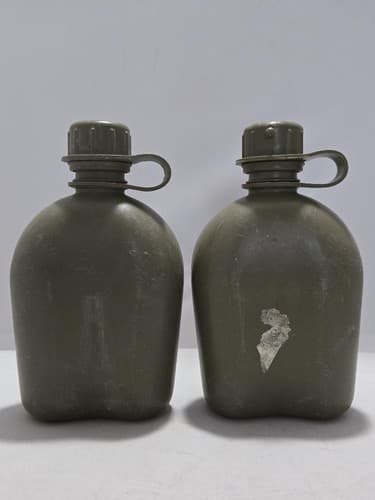 Lot of 2 - 1 Quart Canteen Standard Issue Olive Drab Green #M14m - Thumbnail 2