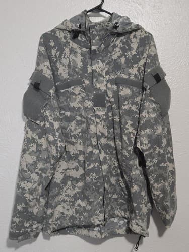 Blackhawk Gen 3 ACU Camo Soft Shell Cold Weather Jacket Large/Regular #M68m