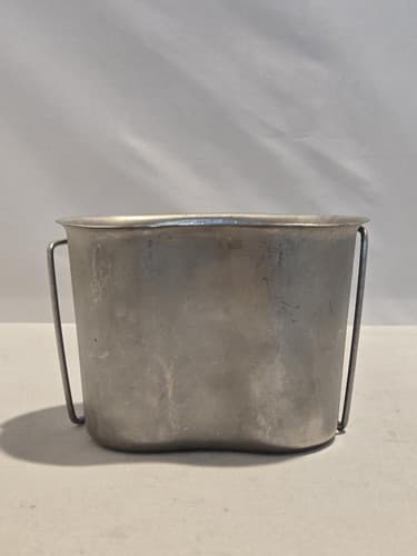 1-Quart Metal Canteen Cup W/Butterfly Wire Handle #L6l