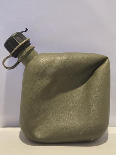 2 QT canteen standard issue olive drab green #K12k - Thumbnail 2